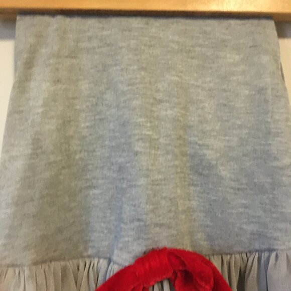 Doggy Ballet Suit With Tulle Skirt and Red Bow - Picture 6 of 13